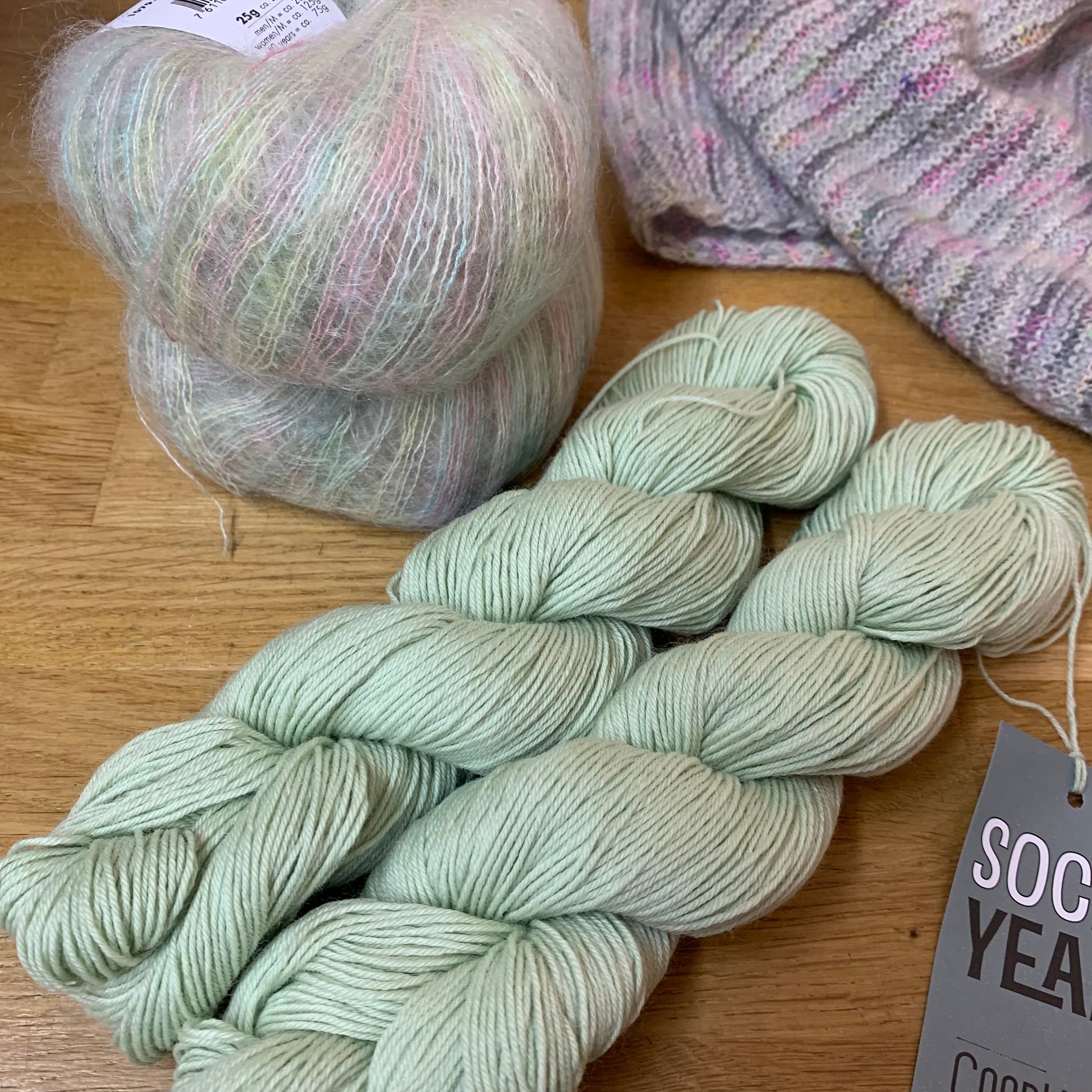 Pom Pidou Shawl Kit is available to purchase from The Knit Lounge UK knit shop