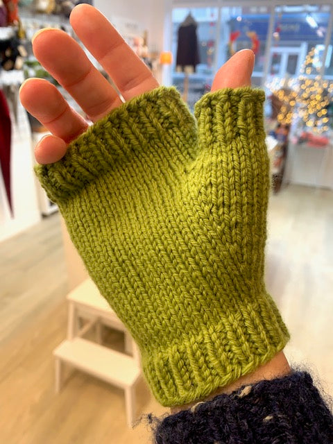 Fingerless Mittens with Thumb Gusset | Full day knitting workshop | 22nd November