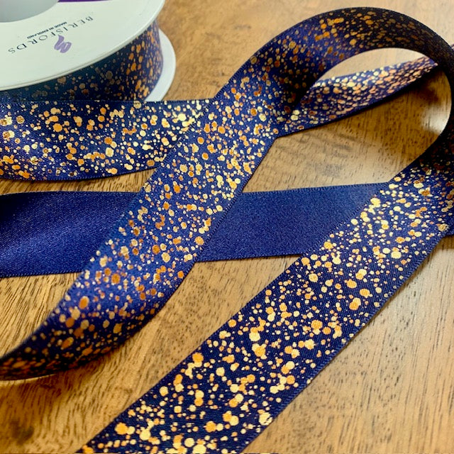 Berisfords Sparkler Ribbon 25mm is available to purchase from The Knit Lounge UK knit shop