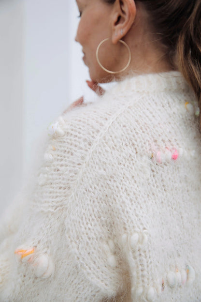 Lanie Nordic Chic: Knitting a Modern Wardrobe | Leeni Hoimela