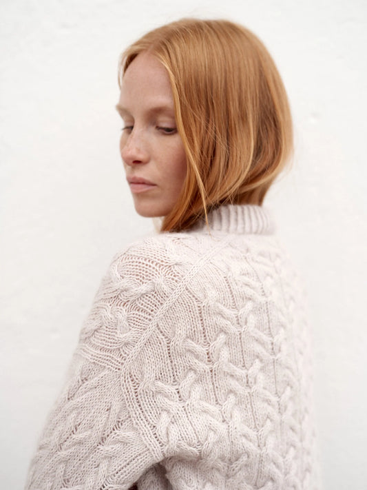 Lanie Nordic Chic: Knitting a Modern Wardrobe | Leeni Hoimela