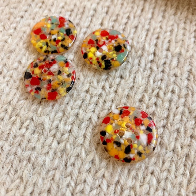 Recycled Plastic Scrap 20mm Button | The Knit Lounge UK